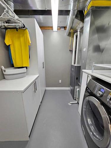 11430 72 Avenue, Grande Prairie, AB - Indoor Photo Showing Laundry Room