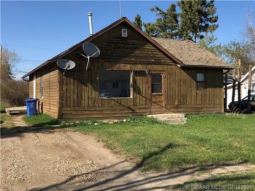 4912 49 Avenue, Grimshaw, AB - Outdoor