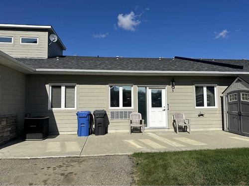 5-4304 51 Street, Spirit River, AB - Outdoor