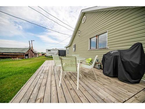 792046 Hwy 2, Rycroft, AB - Outdoor With Deck Patio Veranda