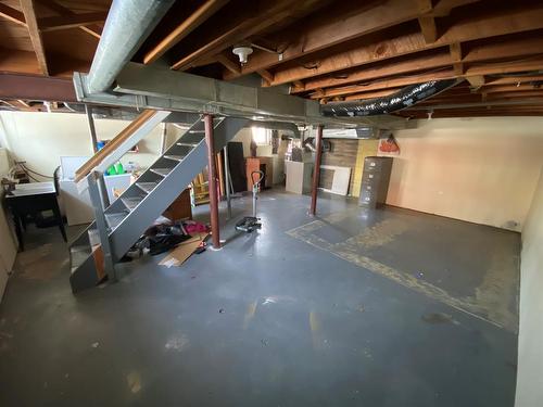 #1, 11019 99 Street, Peace River, AB - Indoor Photo Showing Basement