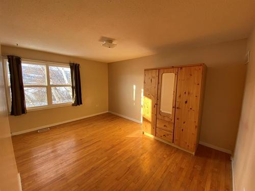 #2, 11019 99 Street, Peace River, AB - Indoor Photo Showing Other Room