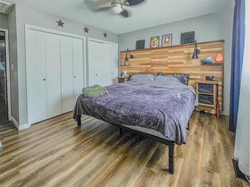 9705 105Th Street, Grande Cache, AB - Indoor Photo Showing Bedroom