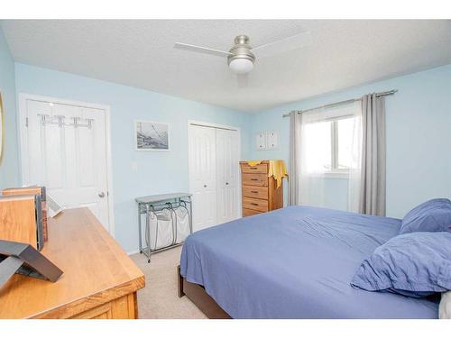 9740 71 Avenue, Grande Prairie, AB - Indoor Photo Showing Bedroom