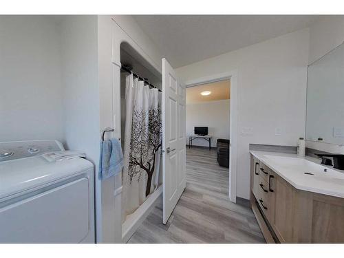 93032 Township Road 712, Rural Grande Prairie No. 1, County Of, AB - Indoor Photo Showing Laundry Room