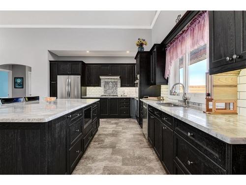 713024 Range Rd 73, Rural Grande Prairie No. 1, County Of, AB - Indoor Photo Showing Kitchen With Upgraded Kitchen