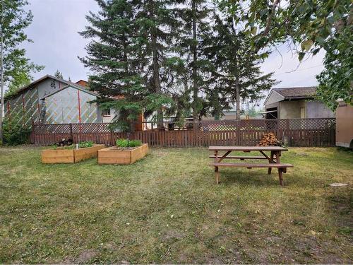 10135 103 Avenue, Hythe, AB - Outdoor