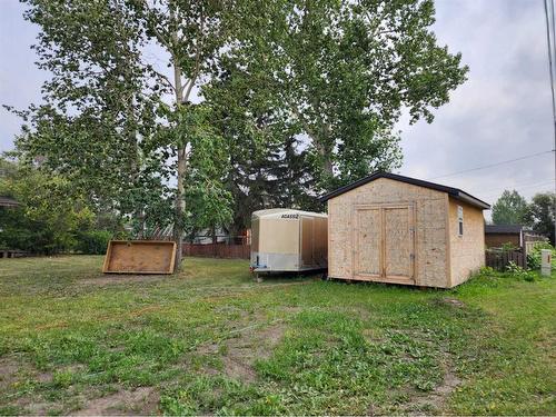 10135 103 Avenue, Hythe, AB - Outdoor