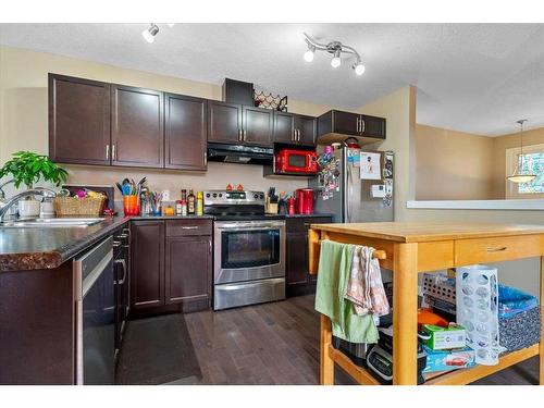 133-9105 91 Street, Grande Prairie, AB - Indoor Photo Showing Kitchen