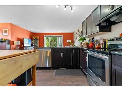 133-9105 91 Street, Grande Prairie, AB - Indoor Photo Showing Kitchen