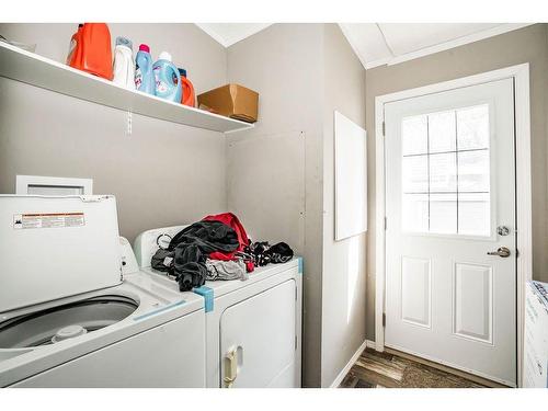 4616 50 Street, Rycroft, AB - Indoor Photo Showing Laundry Room