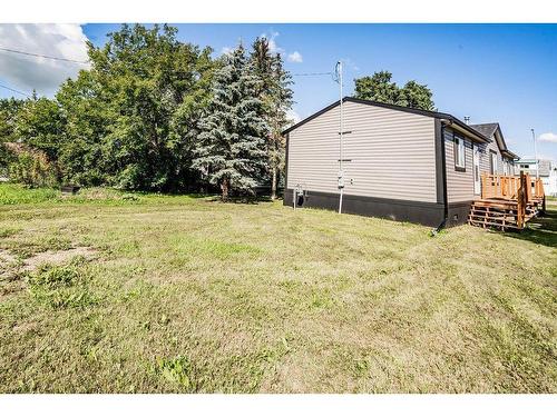 4616 50 Street, Rycroft, AB - Outdoor