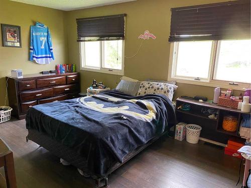 4613 50 Street, Rycroft, AB - Indoor Photo Showing Bedroom