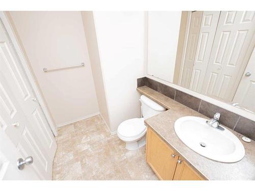 6907 112 Street, Grande Prairie, AB - Indoor Photo Showing Bathroom