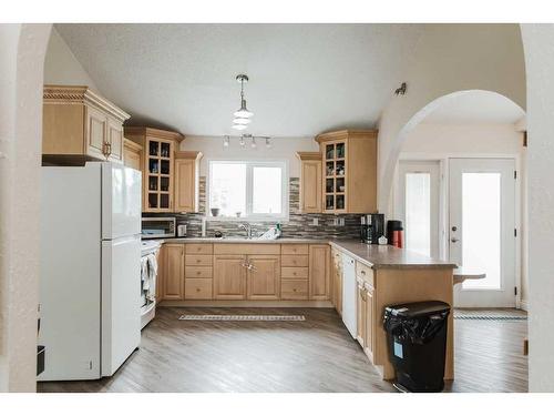 30-85060 Twp Rd 722, Rural Grande Prairie No. 1, County Of, AB - Indoor Photo Showing Kitchen