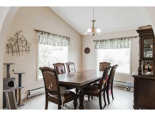 30-85060 Twp Rd 722, Rural Grande Prairie No. 1, County Of, AB - Indoor Photo Showing Dining Room