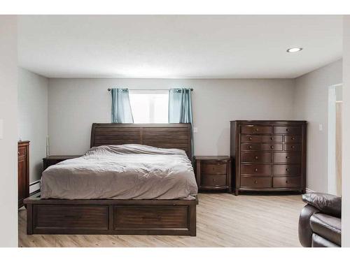 30-85060 Twp Rd 722, Rural Grande Prairie No. 1, County Of, AB - Indoor Photo Showing Bedroom