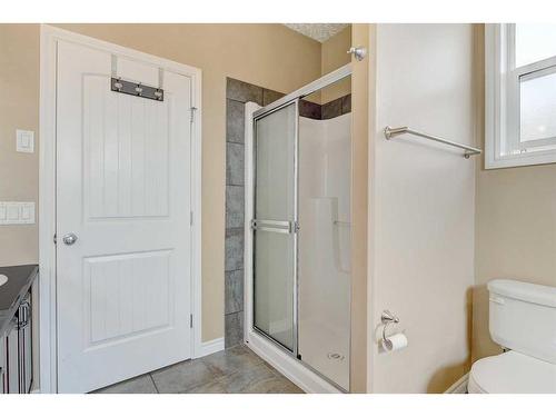 6810 102 Street, Grande Prairie, AB - Indoor Photo Showing Bathroom