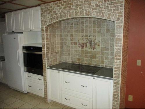 832068 Rge Rd 233, Rural Peace No. 135, M.D. Of, AB - Indoor Photo Showing Kitchen