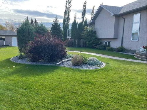 11207 110 Ave. Close, Fairview, AB - Outdoor