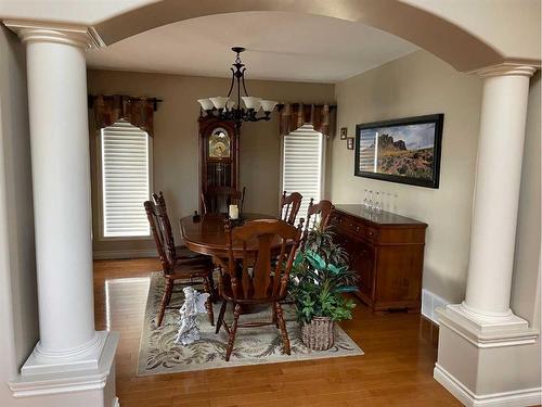 11207 110 Ave. Close, Fairview, AB - Indoor Photo Showing Dining Room