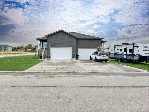 5215 52 Street, Valleyview, AB - Outdoor