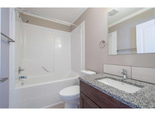 5215 52 Street, Valleyview, AB - Indoor Photo Showing Bathroom