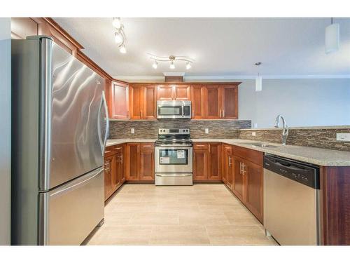 5215 52 Street, Valleyview, AB - Indoor Photo Showing Kitchen