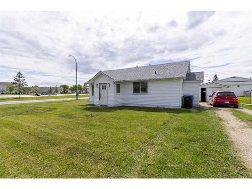 10901 105 Avenue, Fairview, AB - Outdoor