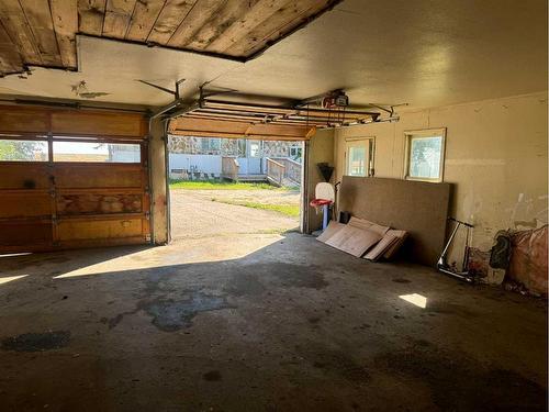 5108 48 Street, Girouxville, AB - Indoor Photo Showing Garage