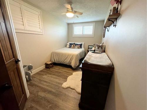 13502-790 Township Road, Rural Saddle Hills County, AB - Indoor Photo Showing Bedroom