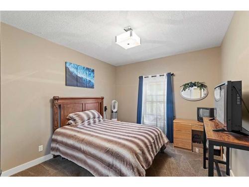 7626 Abbey Lane, Rural Grande Prairie No. 1, County Of, AB - Indoor Photo Showing Bedroom