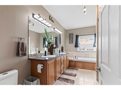 7626 Abbey Lane, Rural Grande Prairie No. 1, County Of, AB - Indoor Photo Showing Bathroom