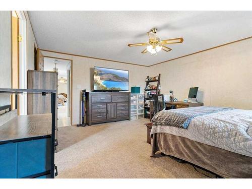 405-Silver Pointe Drive, Rural Grande Prairie No. 1, County Of, AB - Indoor Photo Showing Bedroom