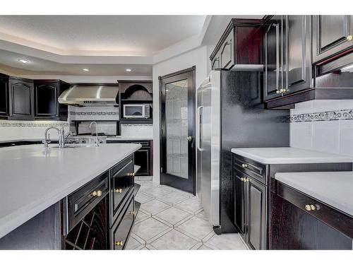 12006 Cygnet Boulevard, Grande Prairie, AB - Indoor Photo Showing Kitchen