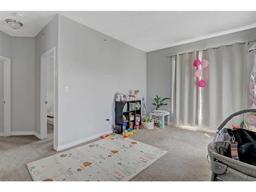 403-9221 Lakeland Drive, Grande Prairie, AB - Indoor