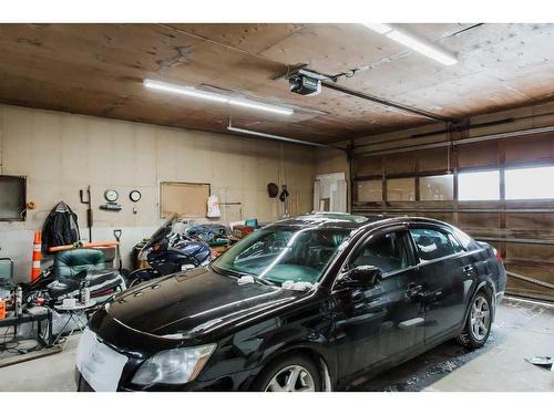 10506 101 Avenue, Grande Prairie, AB - Indoor Photo Showing Garage