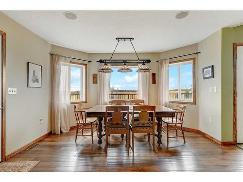 95051 Township Rd 722, Beaverlodge, AB - Indoor Photo Showing Dining Room