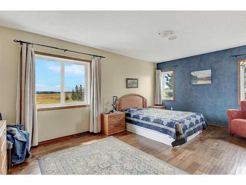 95051 Township Rd 722, Beaverlodge, AB - Indoor Photo Showing Bedroom