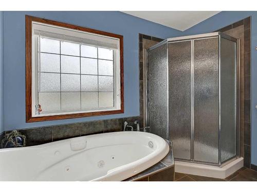 95051 Township Rd 722, Beaverlodge, AB - Indoor Photo Showing Bathroom