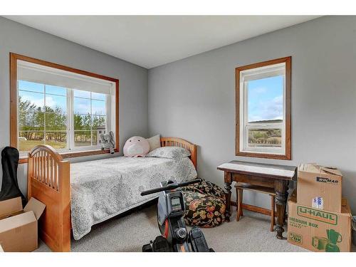 95051 Township Rd 722, Beaverlodge, AB - Indoor Photo Showing Bedroom