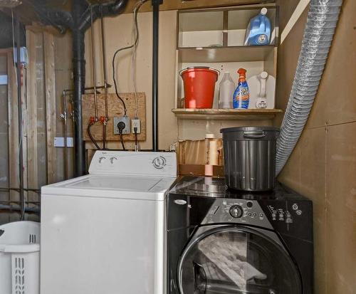 12418 95 Street, Grande Prairie, AB - Indoor Photo Showing Laundry Room