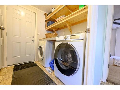 8806 85 Avenue, Grande Prairie, AB - Indoor Photo Showing Laundry Room