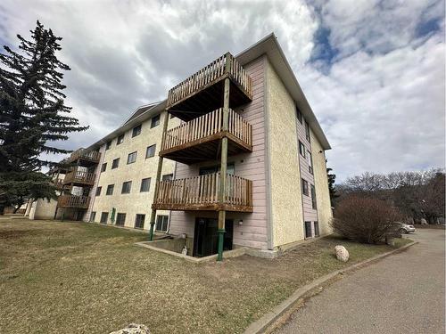 319-7801 98 Street, Peace River, AB - Outdoor With Balcony