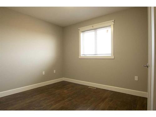 10609 113 Street, Grande Prairie, AB - Indoor Photo Showing Other Room