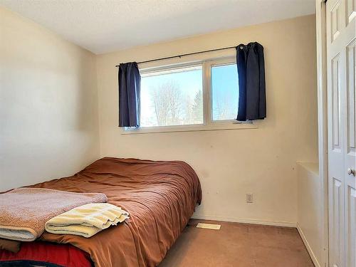 10202 97 Avenue, Grande Cache, AB - Indoor Photo Showing Bedroom