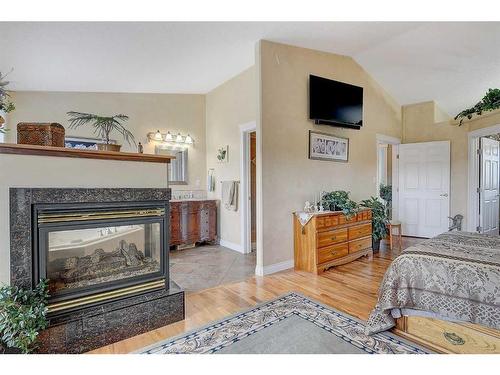 714080 Rr 73, Rural Grande Prairie No. 1, County Of, AB - Indoor Photo Showing Living Room With Fireplace