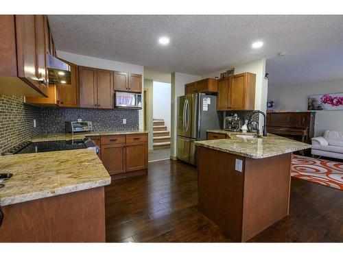 11105 60 Avenue, Grande Prairie, AB - Indoor Photo Showing Kitchen