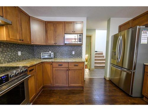 11105 60 Avenue, Grande Prairie, AB - Indoor Photo Showing Kitchen