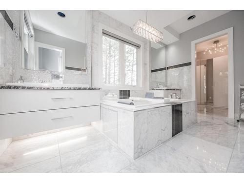 5402 Aspen Drive, Rural Grande Prairie No. 1, County Of, AB - Indoor Photo Showing Bathroom